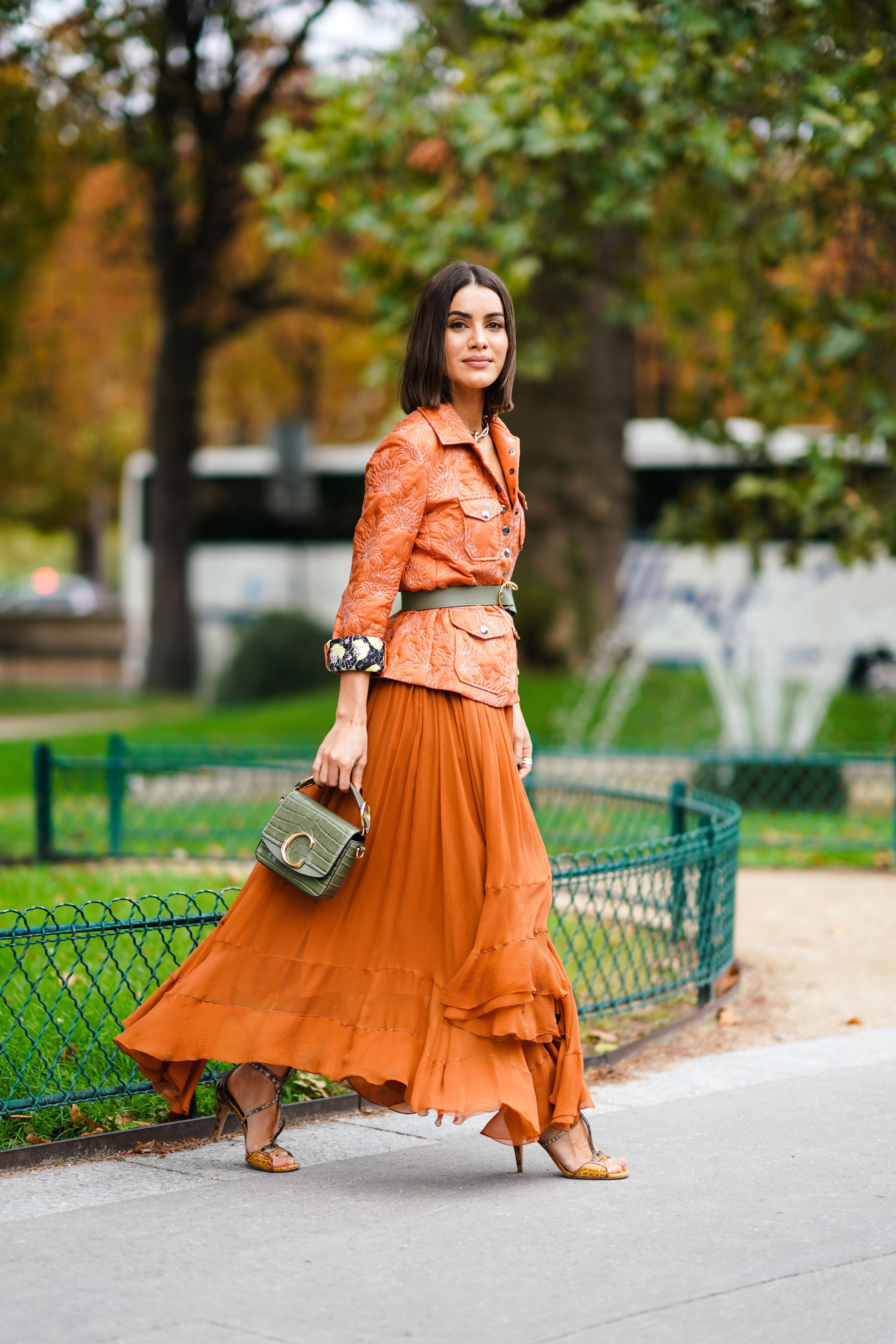 Outfit skirt orange best sale