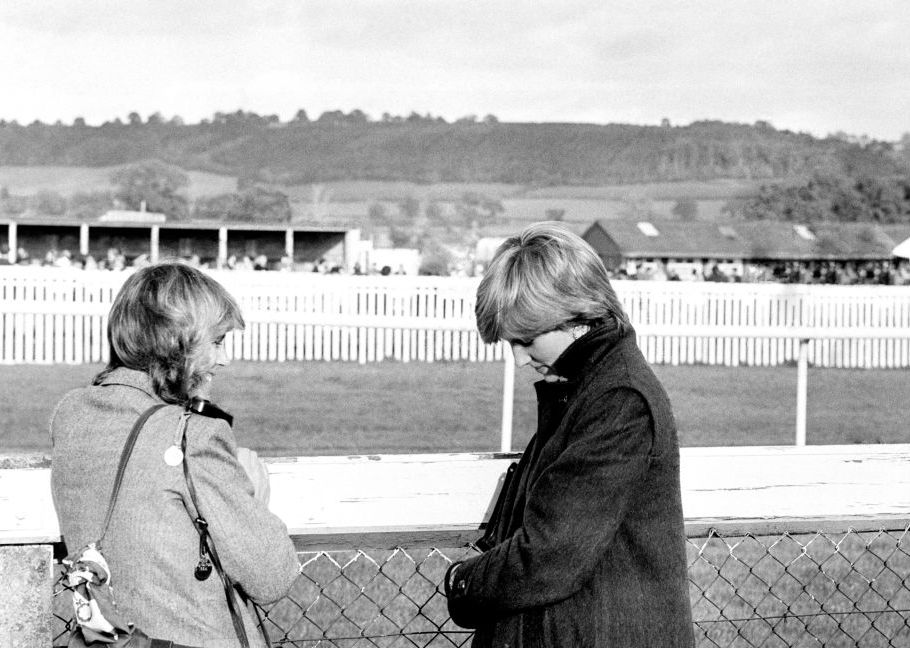 camilla parker bowles and diana at ludlow racecourse