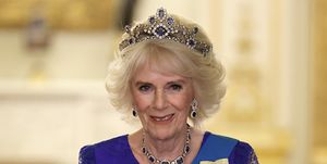 カミラ王妃 チャールズ国王 エリザベス女王 戴冠式 ロイヤルファミリー