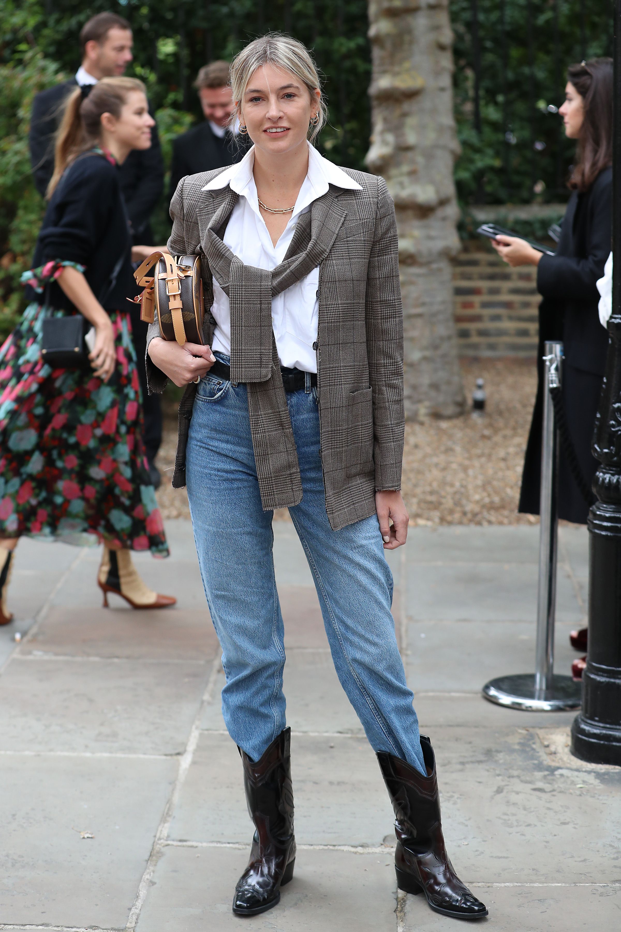 Botas cowboy: el look que va a arrasar esta temporada - StyleLovely