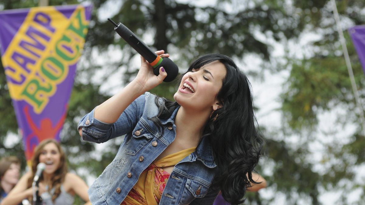 preview for El antes y después de Demi Lovato: su evolución física y capilar