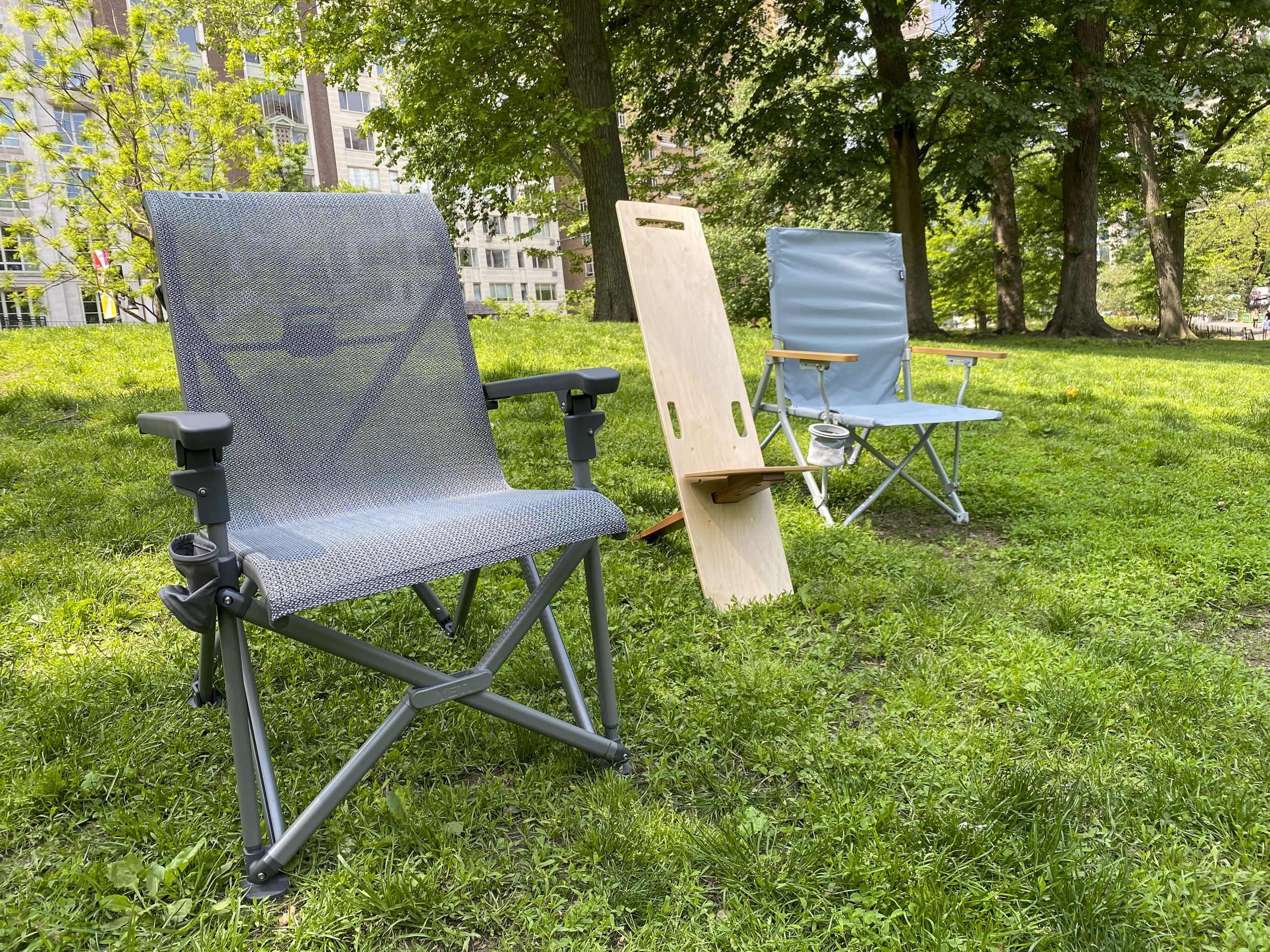 Folding discount lawn couch