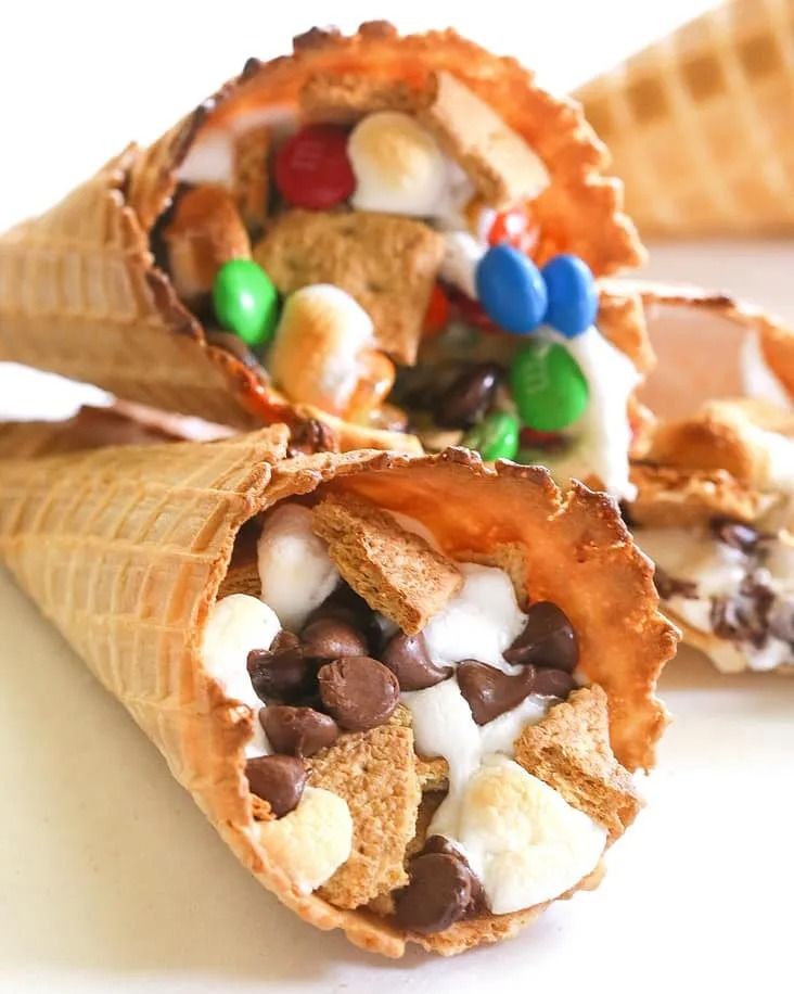 campfire cones with marshmallows and mms