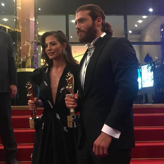 Can Yaman y Demet Özdemir Premios Murex d'Or  Beirut