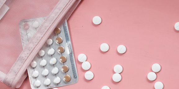 Can you delay your period via painkillers and taking extra pills?