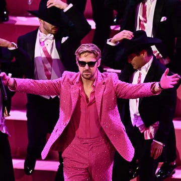 TOPSHOT-US-ENTERTAINMENT-FILM-AWARD-OSCARS-SHOW ryan gosling performing at the oscars