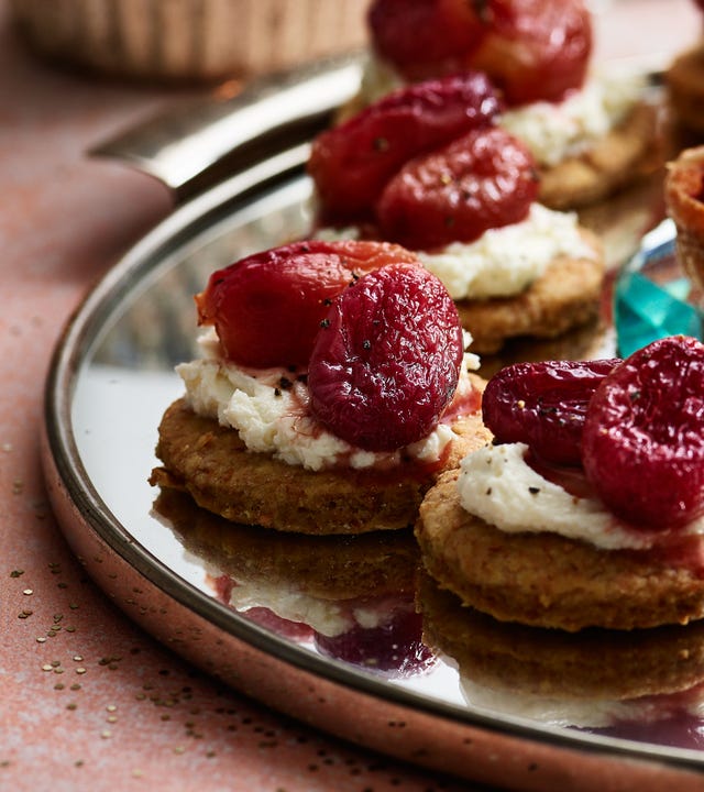 best canape recipes roasted grape and goat's cheese digestives