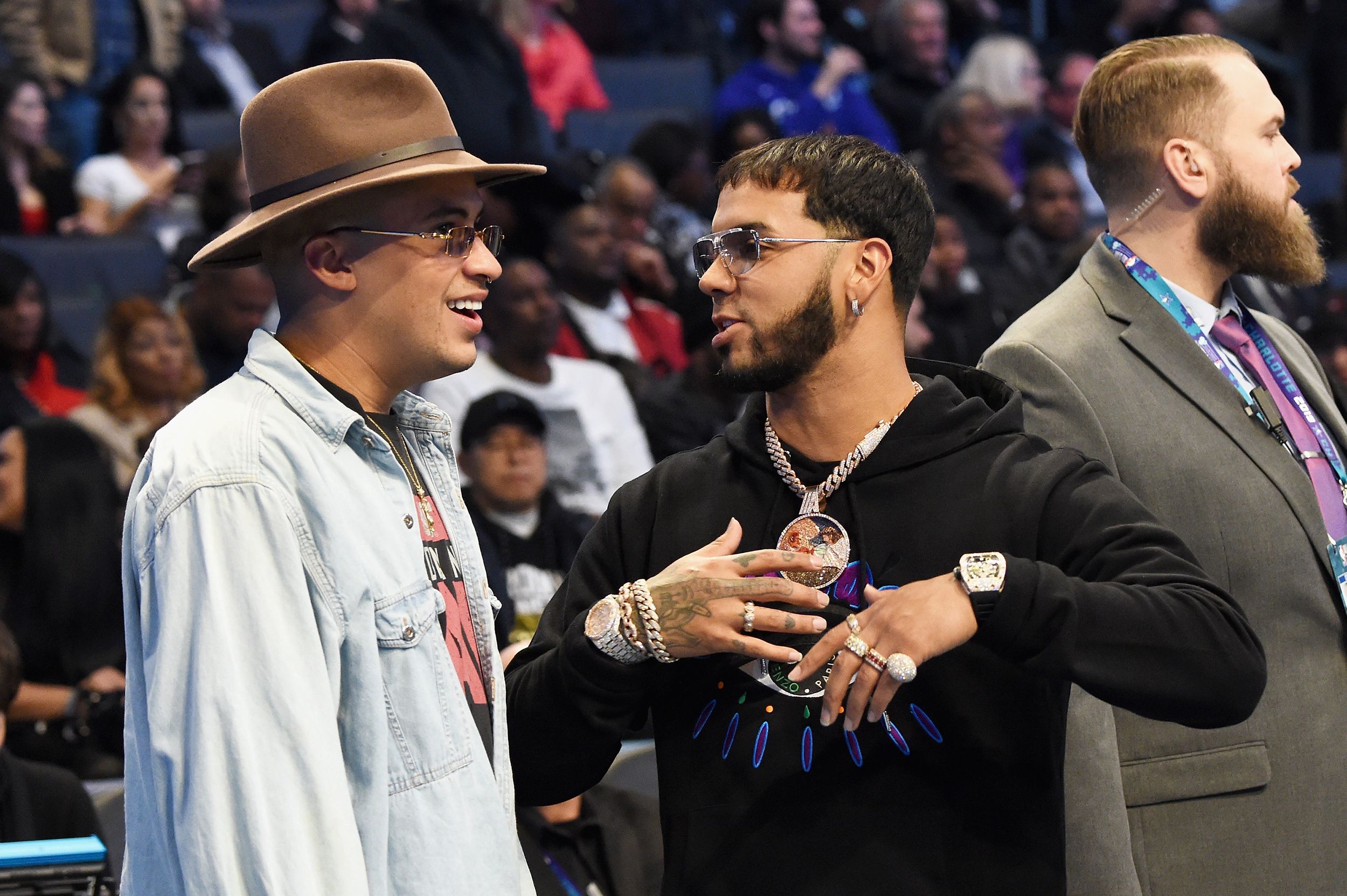 Bad Bunny y Anuel AA lanzan la canción de perreo del verano