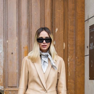 come abbinare il blazer secondo lo street style di parigi per la moda primavera 2024