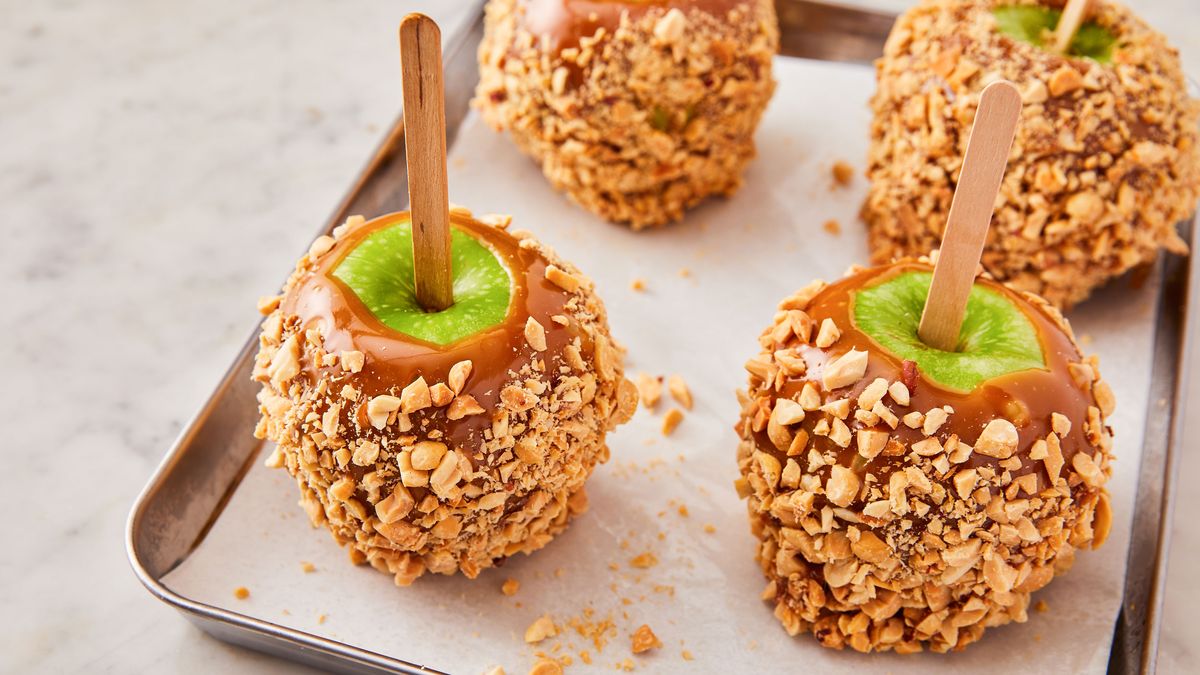 preview for Making Your Own Caramel Apples At Home Is So Easy