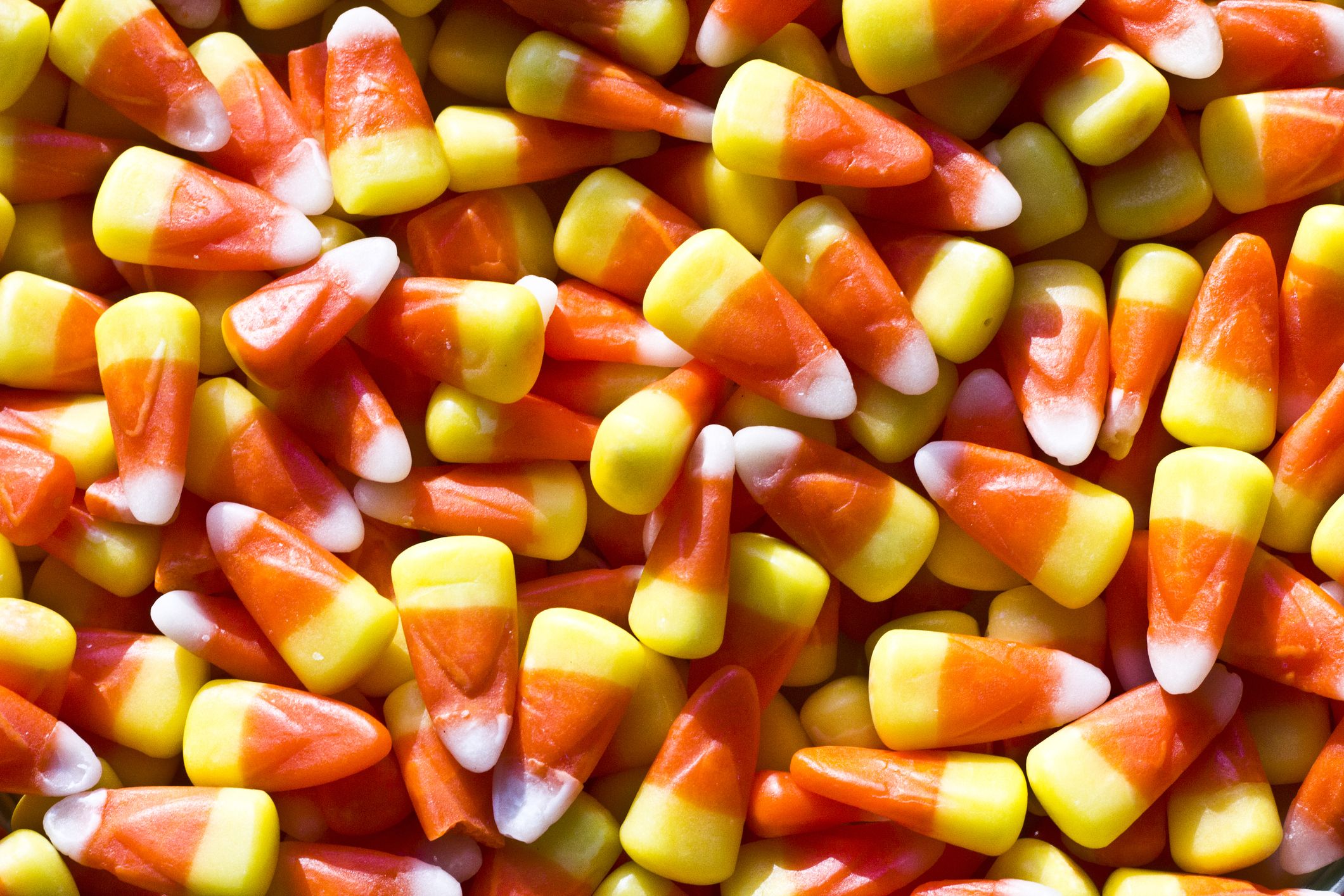 30 Of The Best and Worst Halloween Candy, Ranked 2022