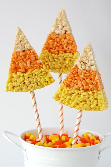 Food, Confectionery, Candy corn, Cuisine, Dish, Candy, Cone, Snack, Kids' meal, Junk food, 