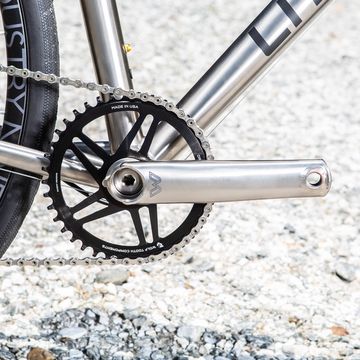 Bicycle wheel, Bicycle part, Bicycle tire, Bicycle, Bicycle drivetrain part, Spoke, Crankset, Vehicle, Groupset, Wheel, 