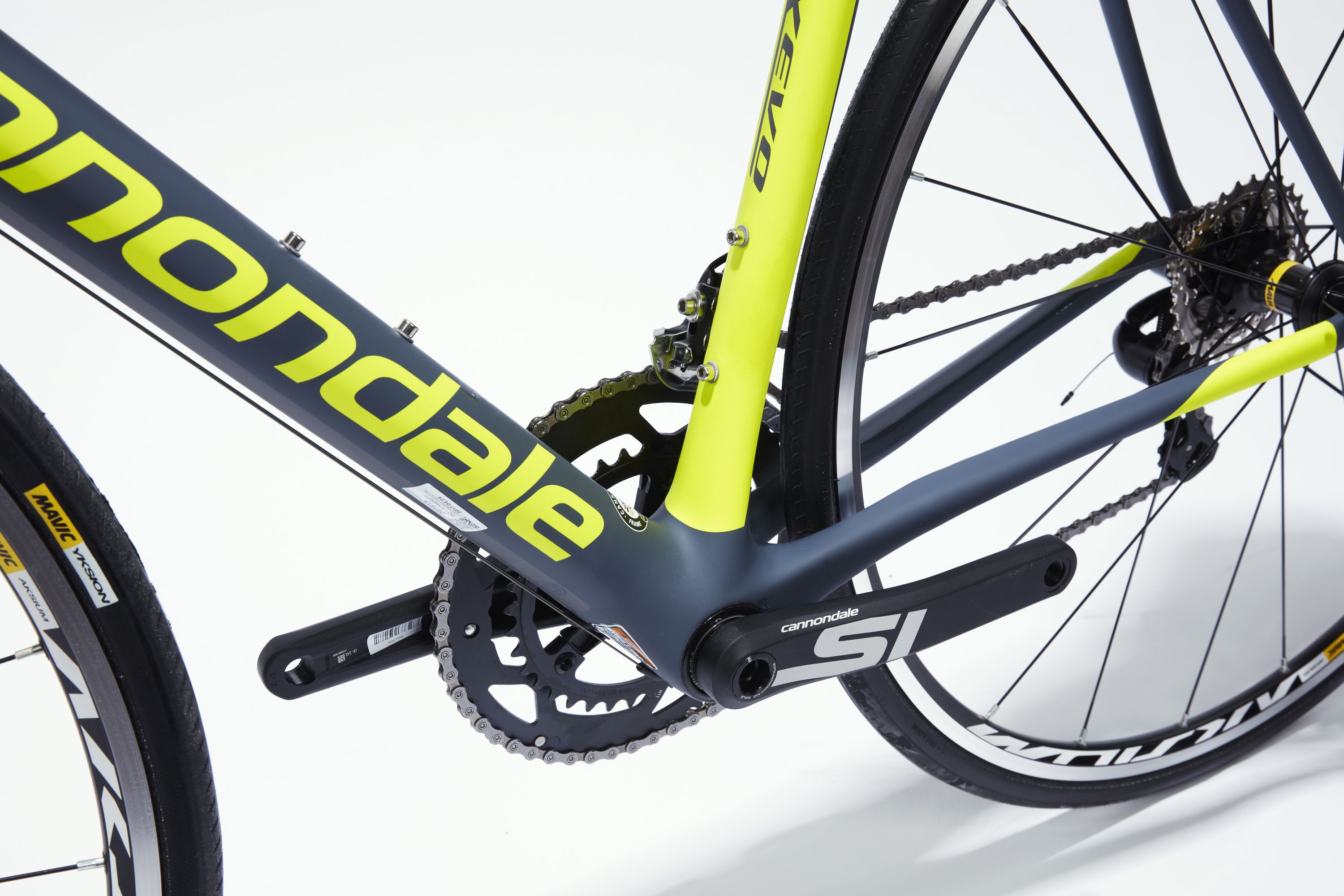 The Cannondale SuperSix Evo 105 Is a Budget-Priced Race Rocket