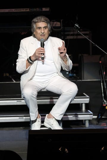 el cantante italiano toto cotugno