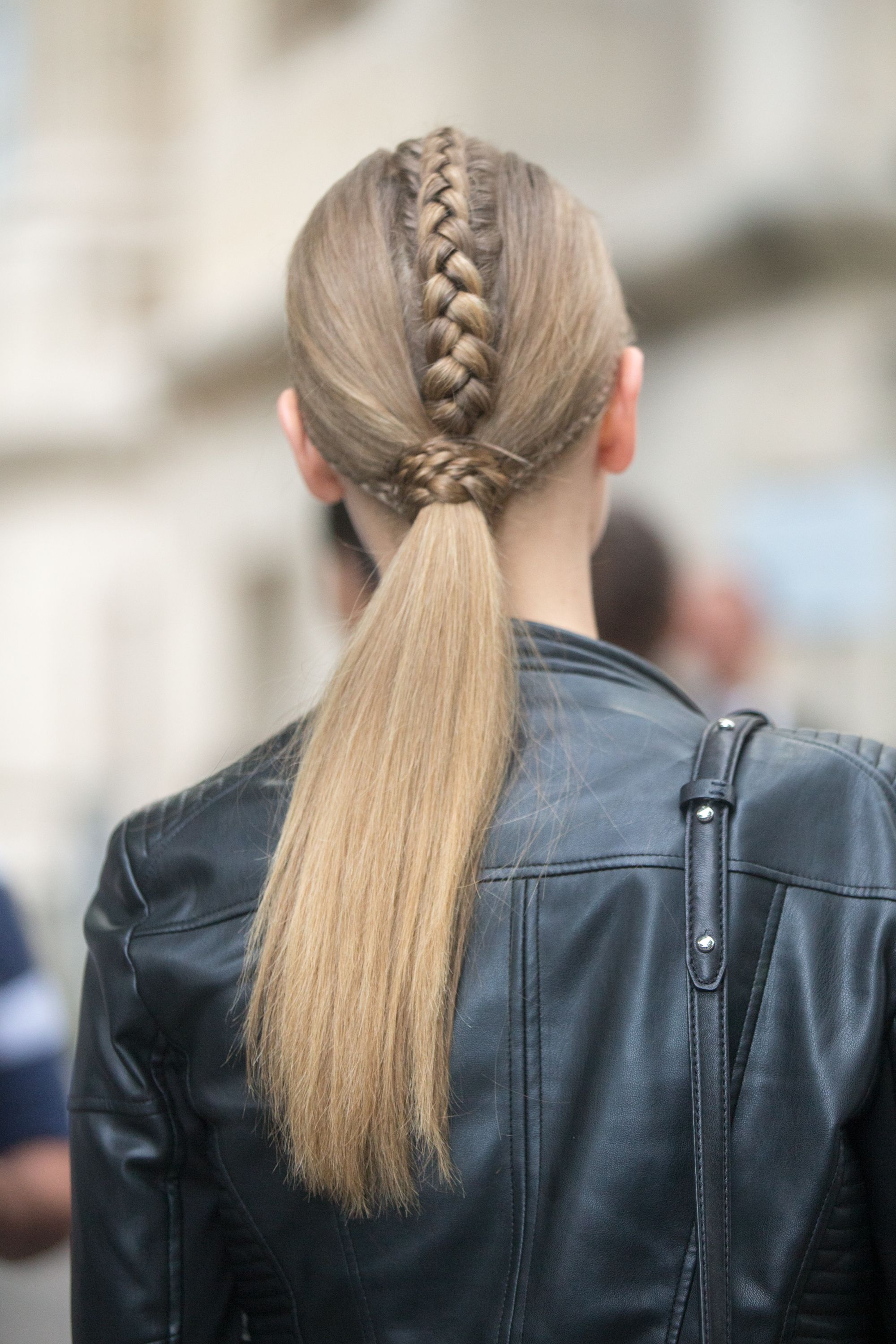 Capelli autunno 2020, la treccia è di moda: tipologie ed occasioni