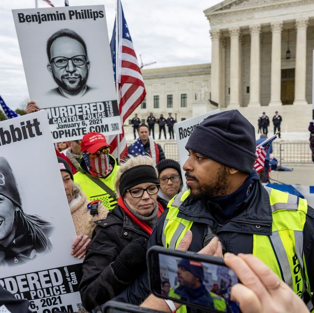 Rechtse activisten houden bijeenkomsten in Washington D.C. op de 6e verjaardag van 2 januari