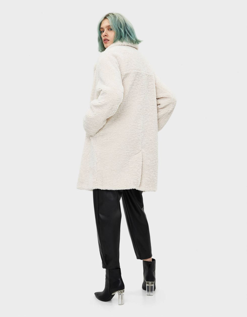 cappotti moda 2019 donna cappotto teddy bershka