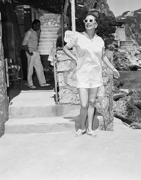 joan crawford with sunglasses, outfit