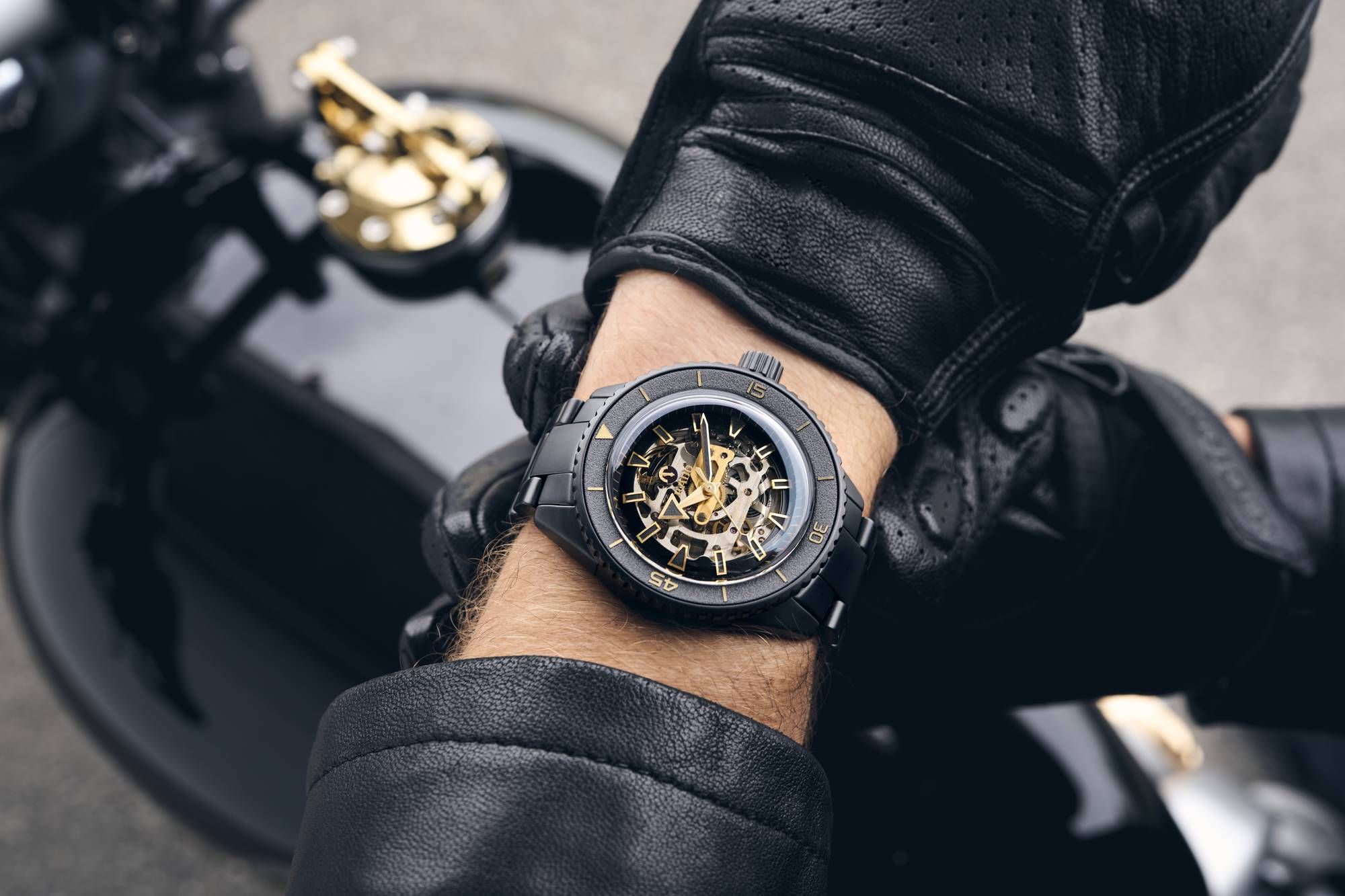 RADO ラドー　　キャプテンクック　　⚠️[ジャンク品] RADO ラドー キャプテンクック ⚠️[ジャンク品] - メルカリ