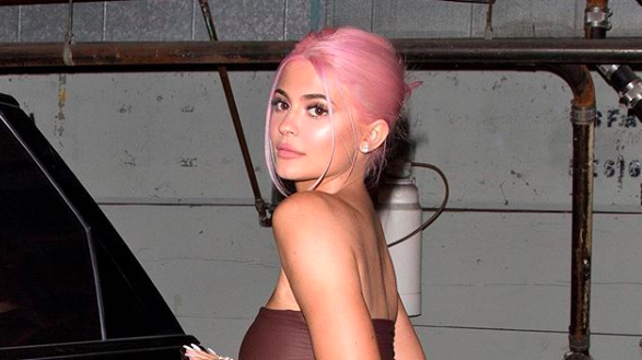 Pelo rosa Olaplex - Kylie Jenner y su pelo rosa, el paso a ...