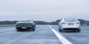 Porsche Taycan Turbo S vs Tesla Model S P100D drag race