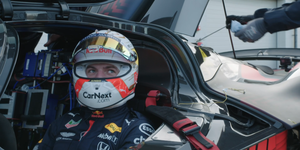 Max Verstappen en el Aston Martin Valkyrie