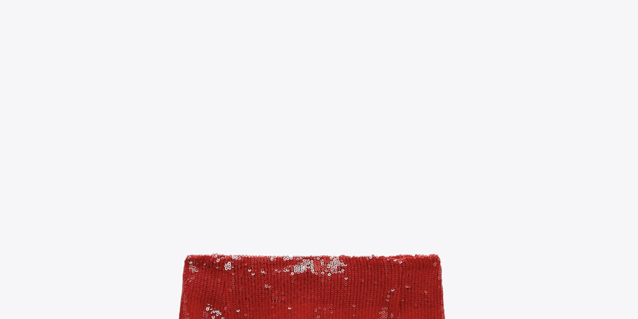 El regreso de falda roja de lentejuelas de Zara