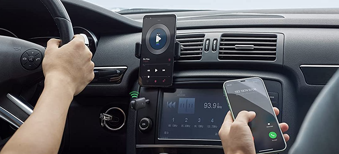 Consigue Bluetooth en tu coche con este transmisor y receptor