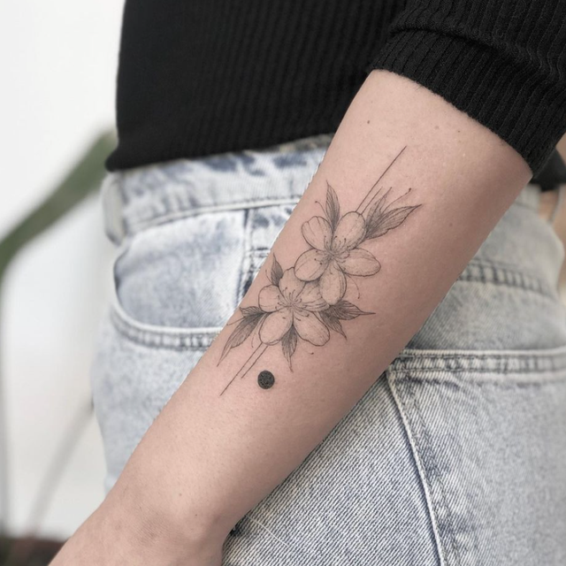 Si te gustan los tatuajes florales, lee esto