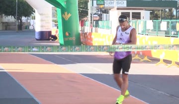 se queda sin cruzar la meta de la media maratón de la alcudia