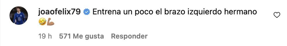 joao félix, jugador del chelsea, comenta la publicación de carlitos alcaraz en su publicación de instagram