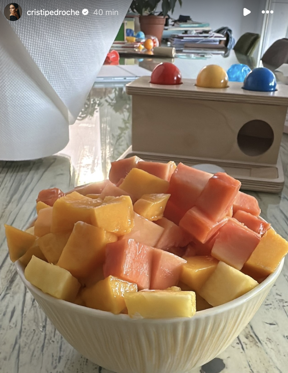 bol de fruta desayuno saludable
