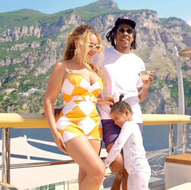 Beyoncé and Jay-Z Vacation in Rome and Milan