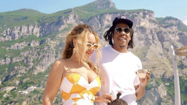 preview for "Everything is Love" for Beyoncé and Jay-Z