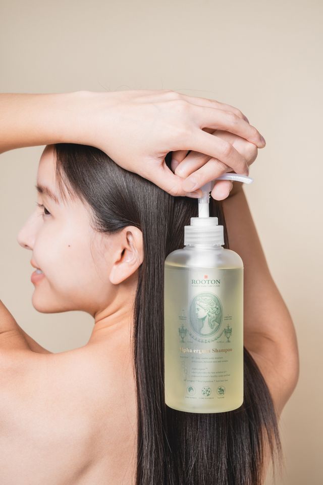 現在頭髮漂亮才能稱為真美女！為女人量身訂做的「韓國頂級頭皮養護品牌rooton」以多種天然植物萃取精華來富養你的秀髮！