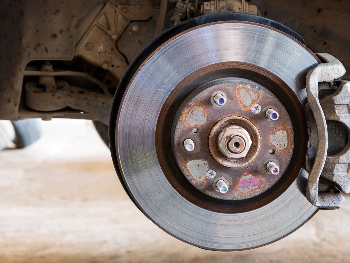 What are the signs of damage to your car's brakes? - Visual cues indicating brake issues