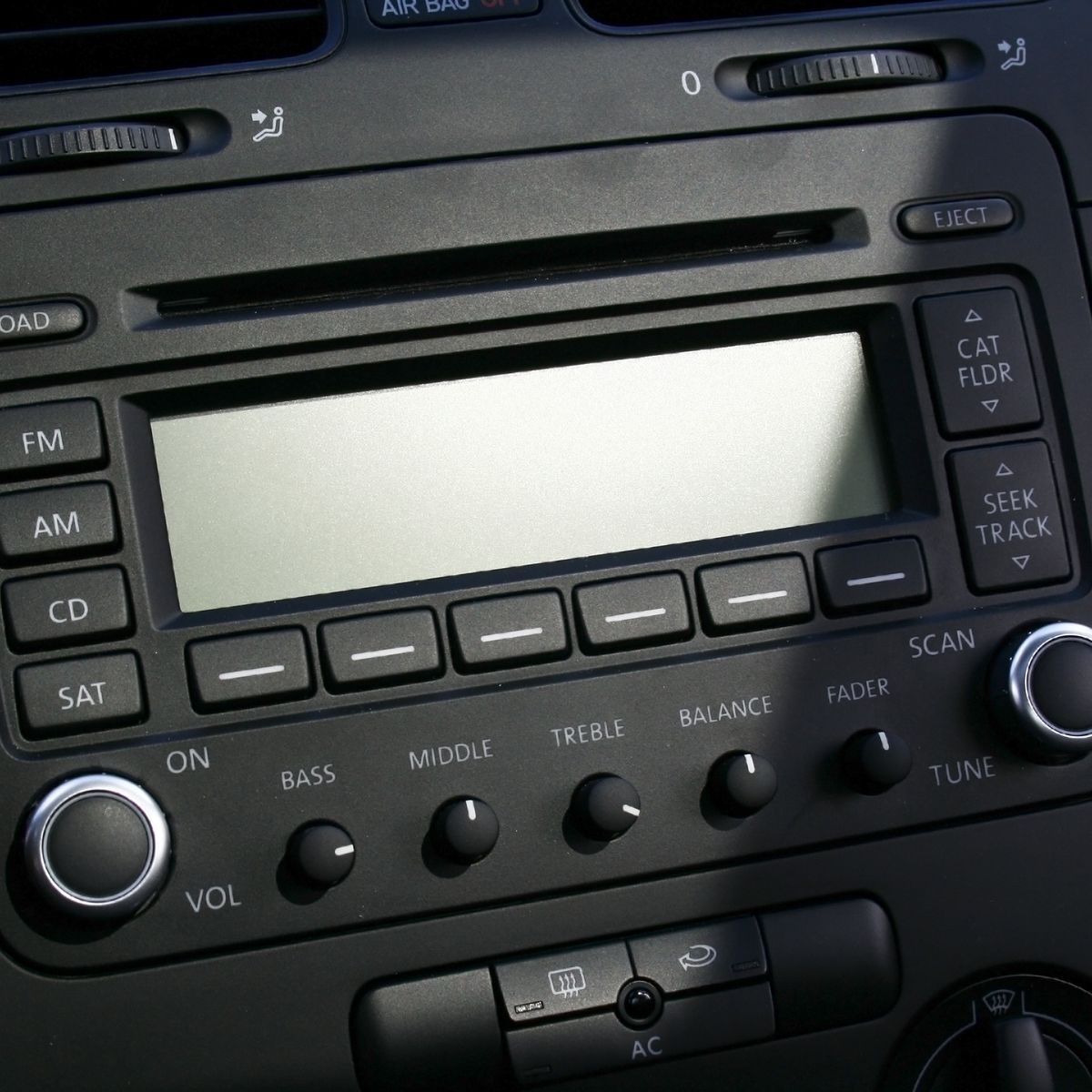 Auto-radio, car audio
