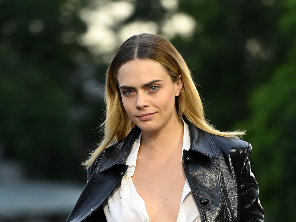 Cara Delevingne Sex Video - EYNTK About The 'Planet Sex With Cara Delevingne' Docuseries