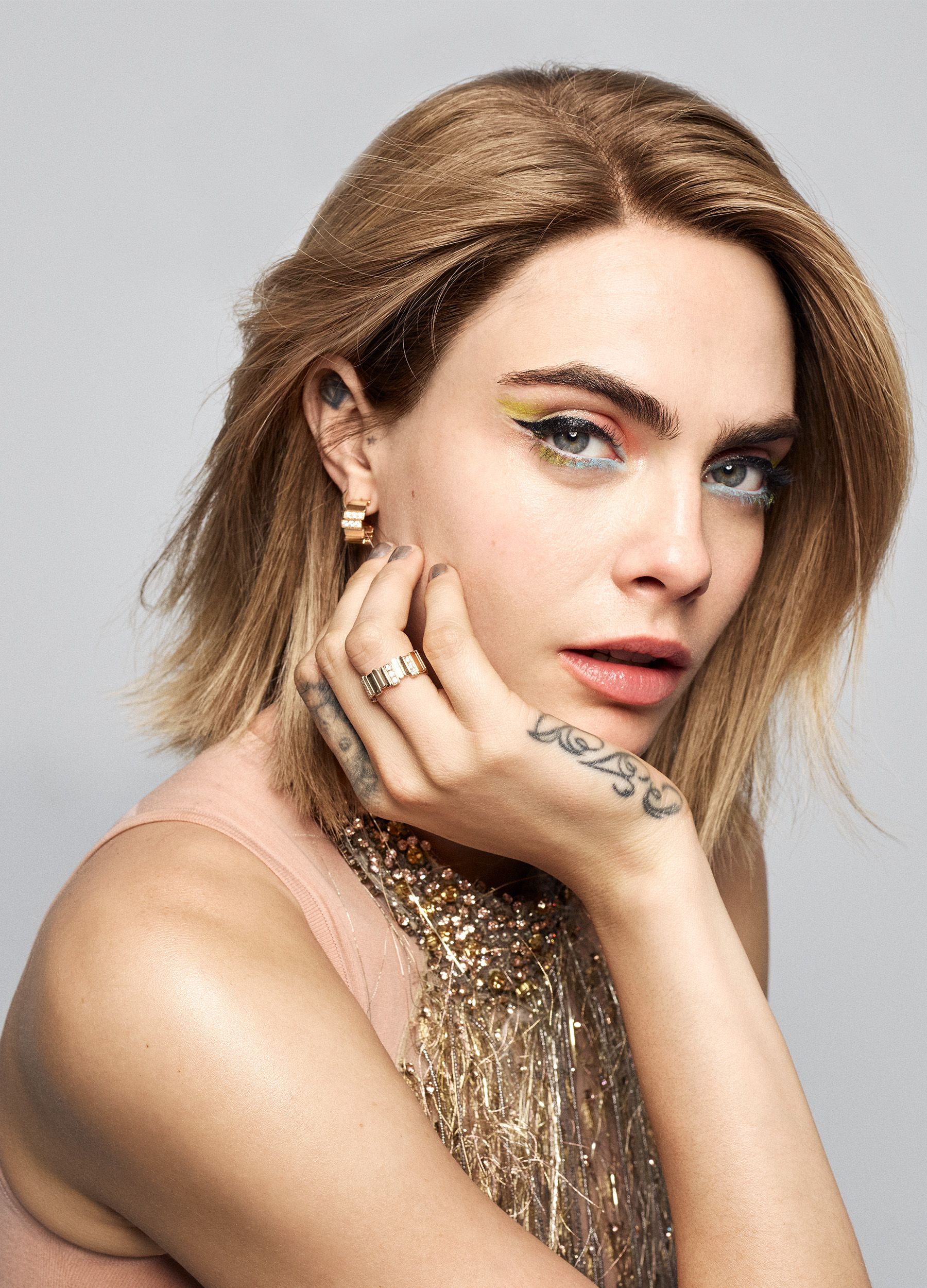 Cara Delevingne Inside My Beauty Bag