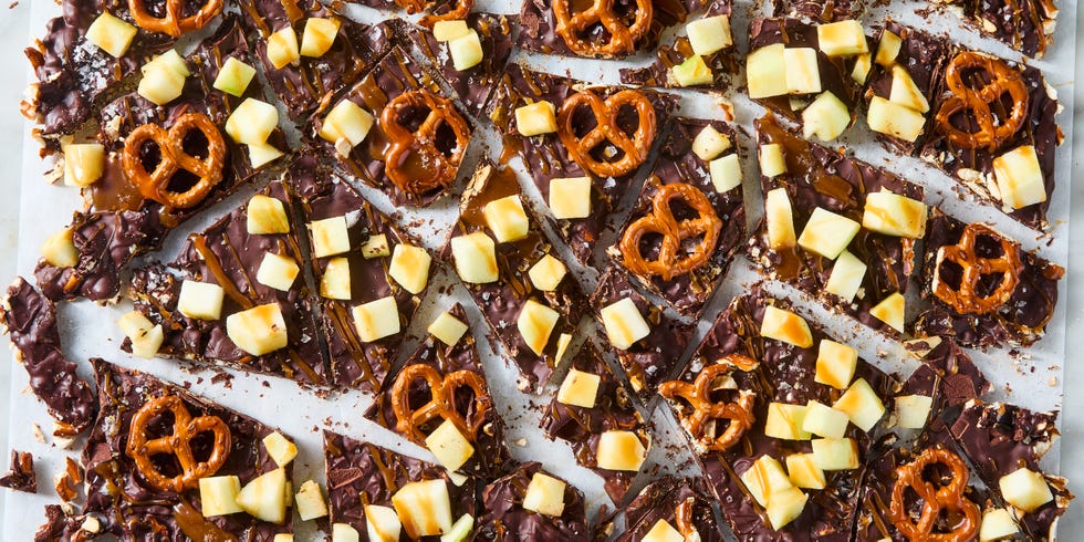 chocolate bark with apple pieces, pretzels and caramel