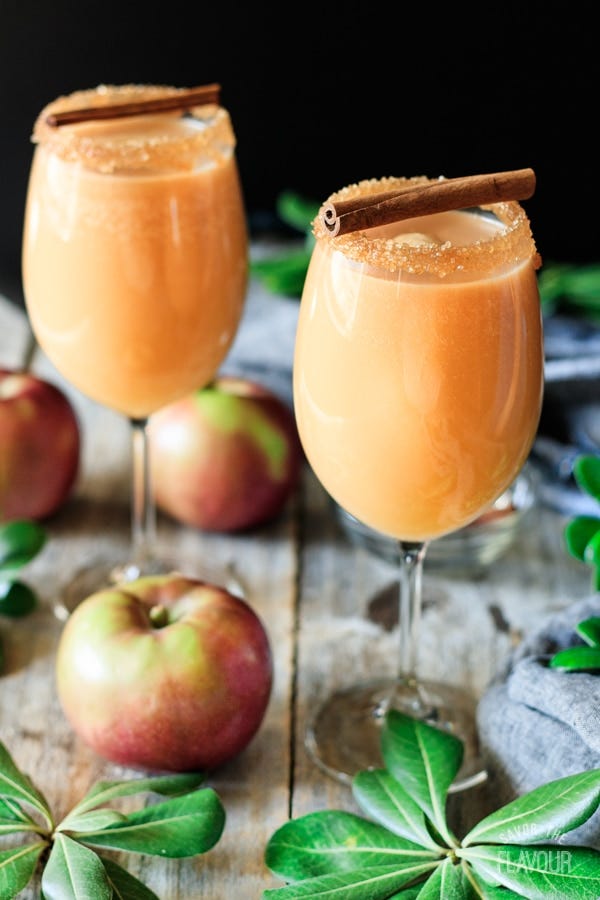 Food, Drink, Juice, Non-alcoholic beverage, Ingredient, Apple, Bellini, Health shake, Smoothie, Fruit, 