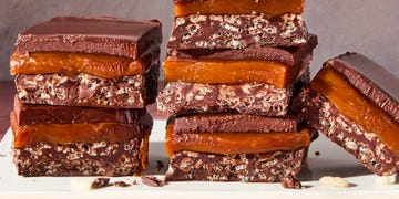 chocolate and caramel layered dessert bars