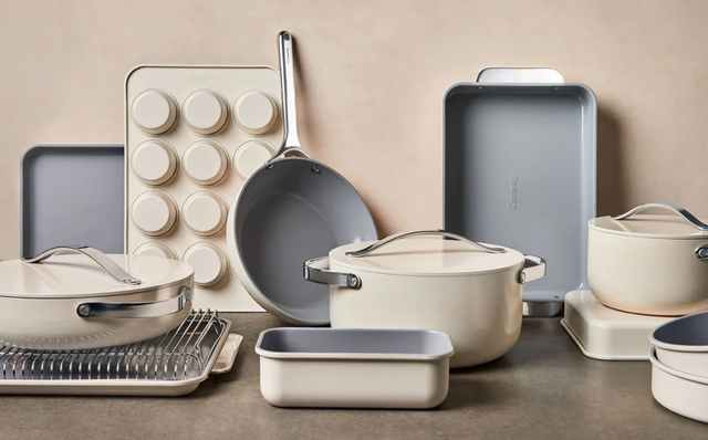 Shop the best Cyber Monday kitchen deals from Bloomingdale's, Sur