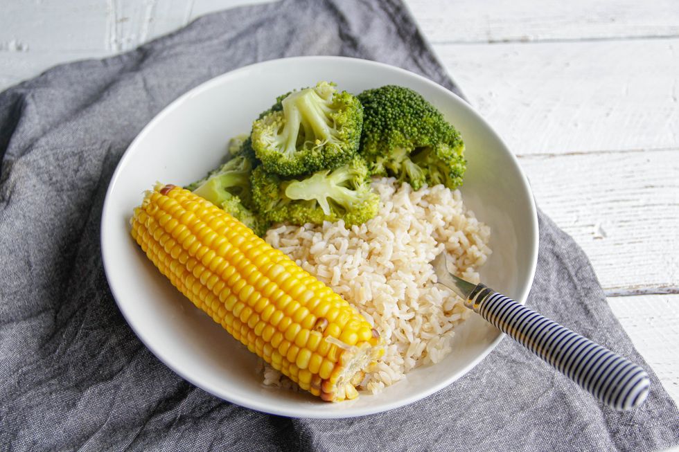 sweetcorn, broccoli and brown rice in a bowl