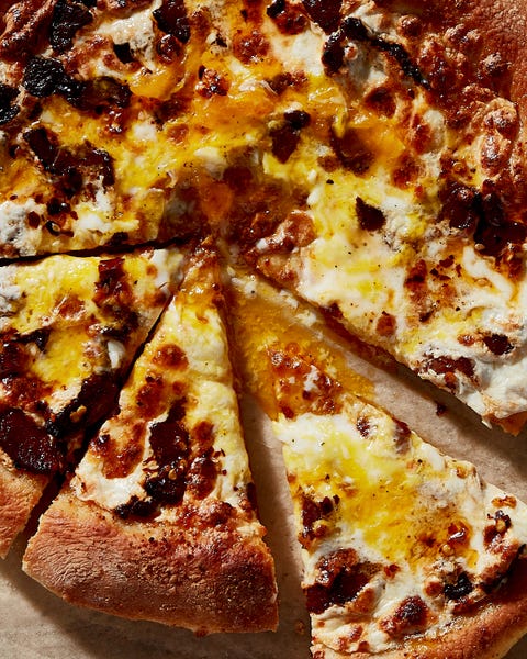carbonara pizza carbonara pizza