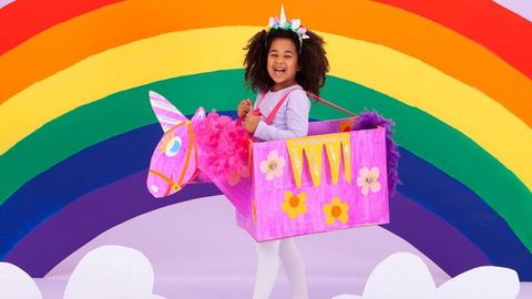 diy cardboard box unicorn costume