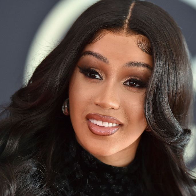 2021 american music awards red carpet rollout with host cardi b