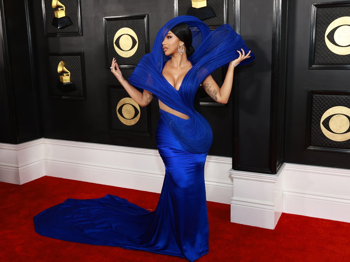 Cardi B Shuts Down the Grammys Red Carpet With Offset at Her Side