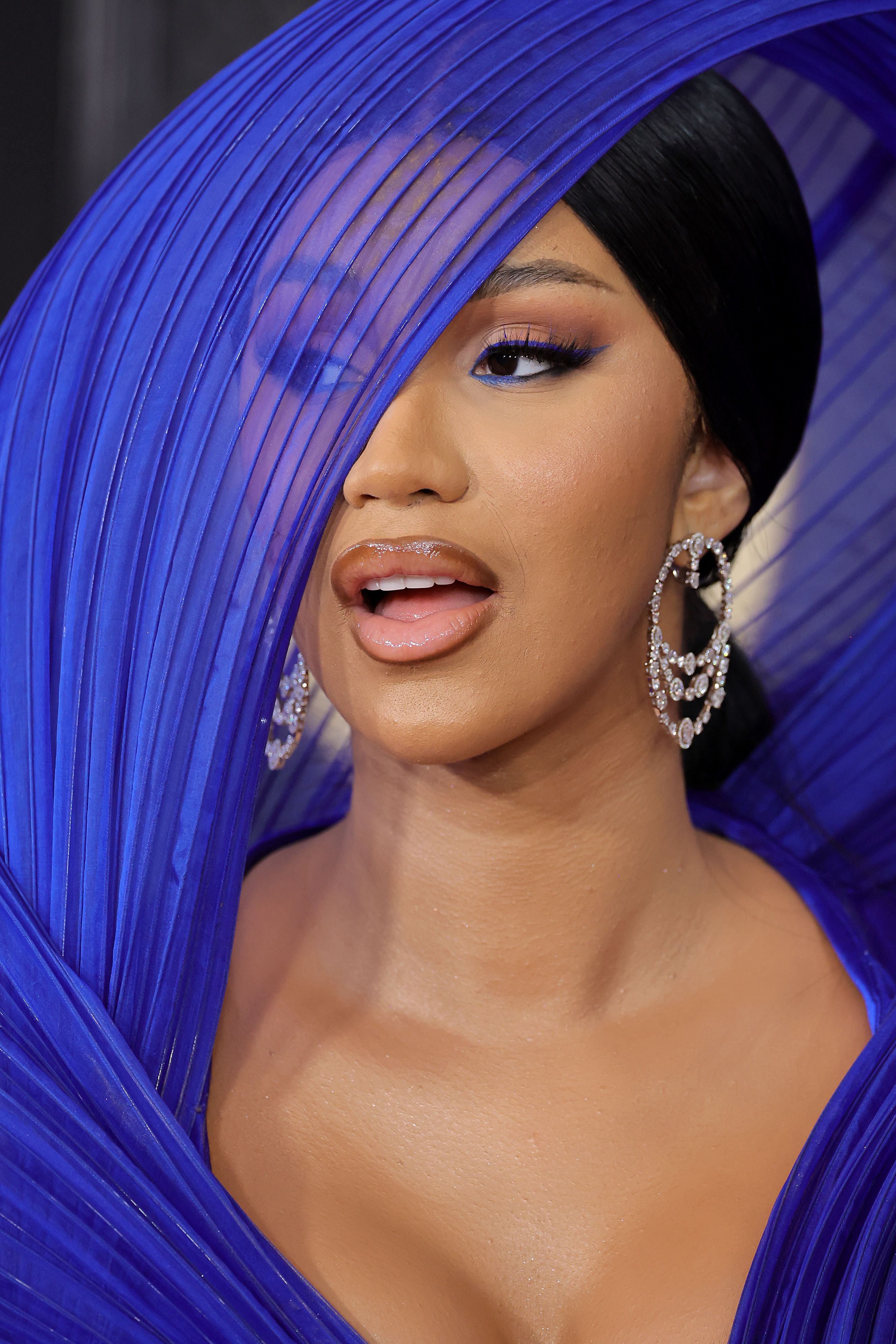 The Best Hair, Makeup, And Nails From The 2023 Grammy Awards